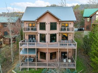2028 Smoky Cove Rd, Sevierville, TN 37876