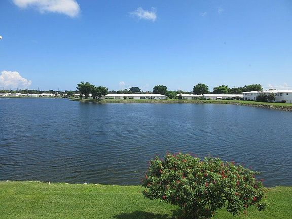 2nd image of 1118 Lake Terrace #110