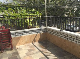 2223 28th St, Astoria, NY 11105