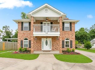 135 Oak St, Hahnville, LA 70057