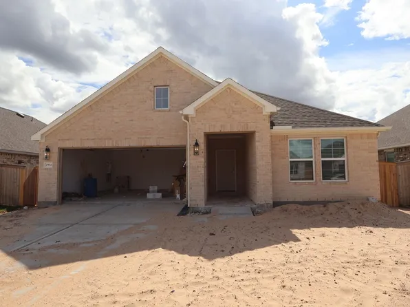 1904 Sleeping Hills Dr, Rosenberg, TX 77471