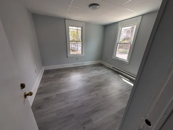 59-61 Perry Ave, Shelton, CT