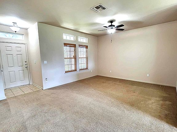 2nd image of 3021 Las Brisas St