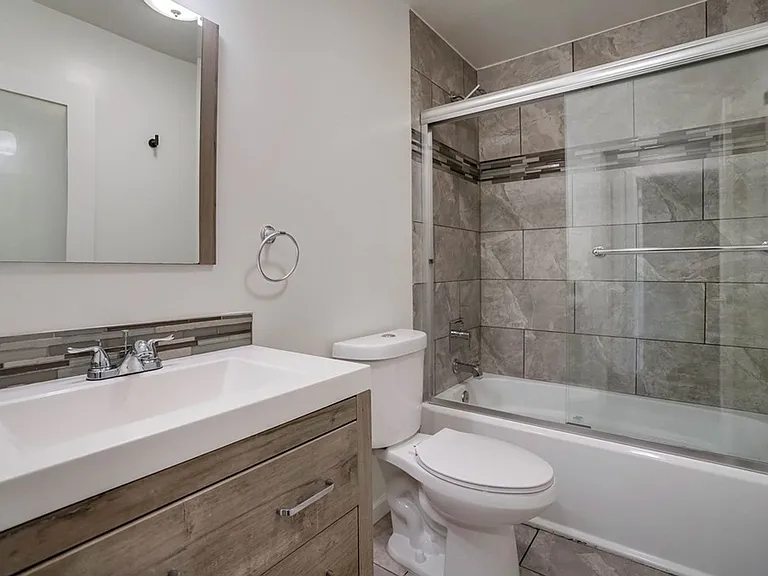 Secure and Convenient Multi-Unit Asset in Central Inglewood — Photo 16