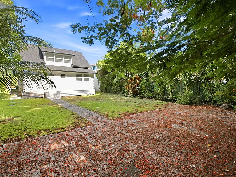 7121 SW 63rd Ave — Photo 29
