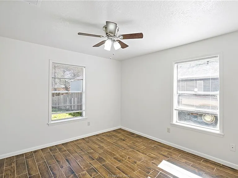 1903 Orman St — Photo 14