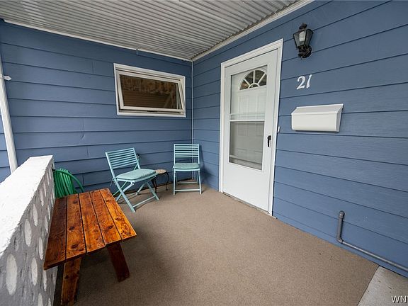 4th image of 21 Beverly Dr