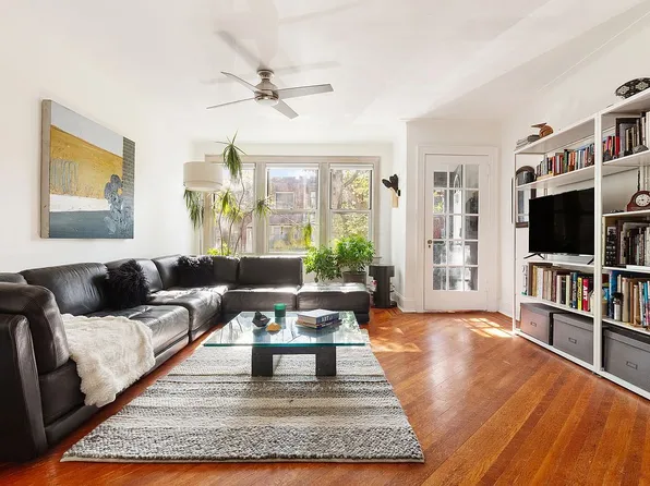 401 E 35th St #1, Brooklyn, NY 11203
