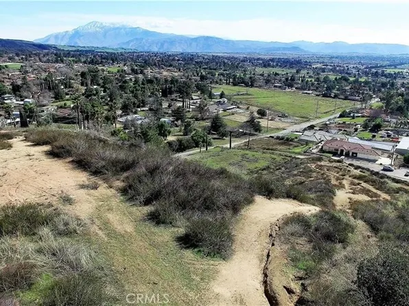 38850 Pernell Pl, Beaumont, CA 92223