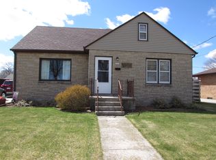 1616 S 23rd St, Manitowoc, WI 54220