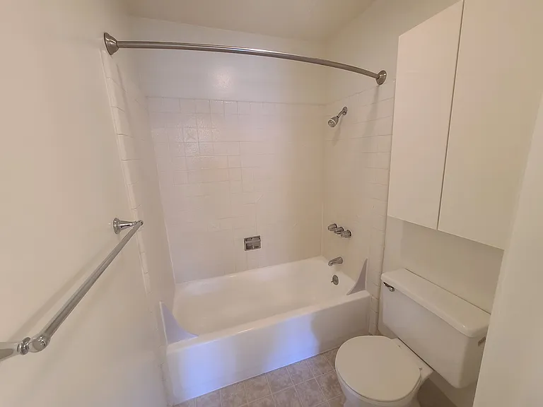 Tropic Sands Apartments — Photo 49