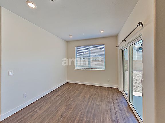 5th image of 5951 W Larkspur Dr