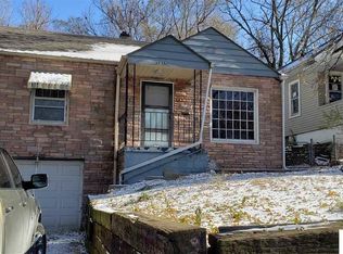 3235 N 41st St, Omaha, NE 68111