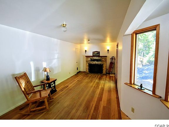3rd image of 1578 2nd St