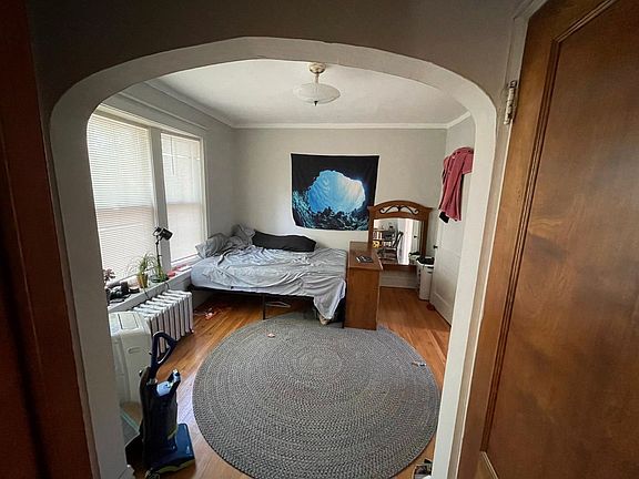 5th image of 2940 W Cullom Ave #2