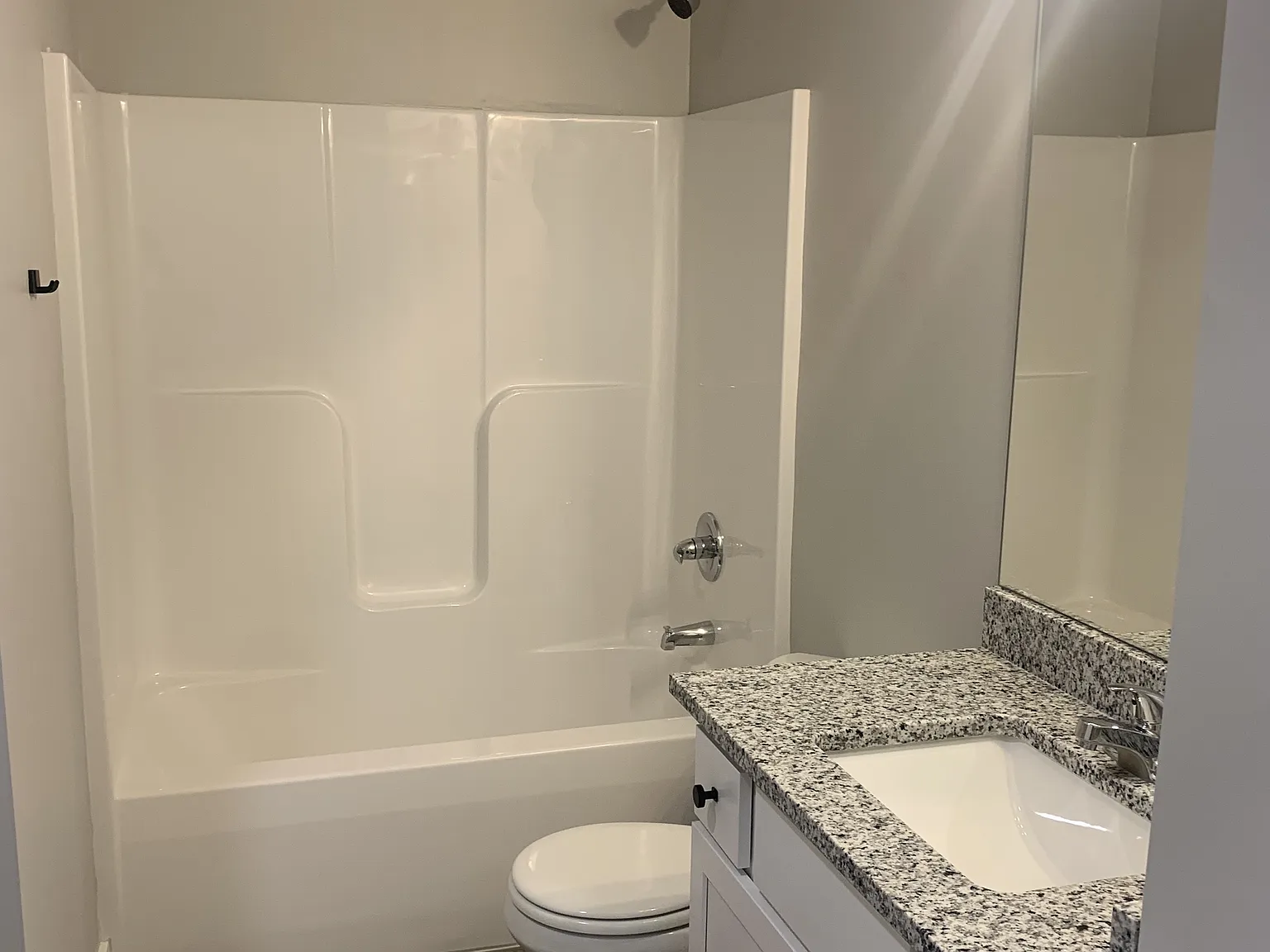 1425 W 37th St N - 1 — Photo 3