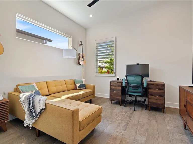 7009 Zachary Dr — Photo 18