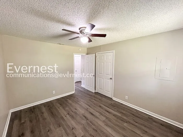 1176 Sioux Ter — Photo 12