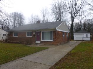 28056 Pierce Ave, Southfield, MI 48076