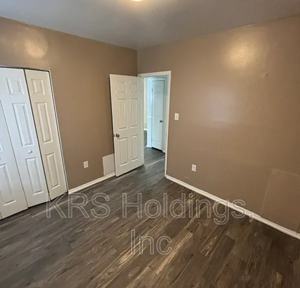 The Carlisle Apartments — Photo 18