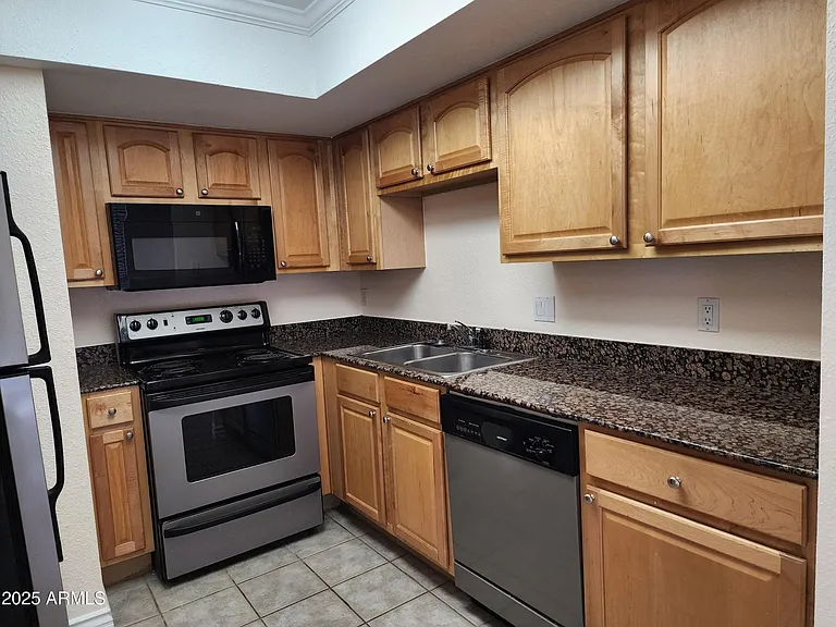 3329 W Danbury Dr #216 — Photo 8