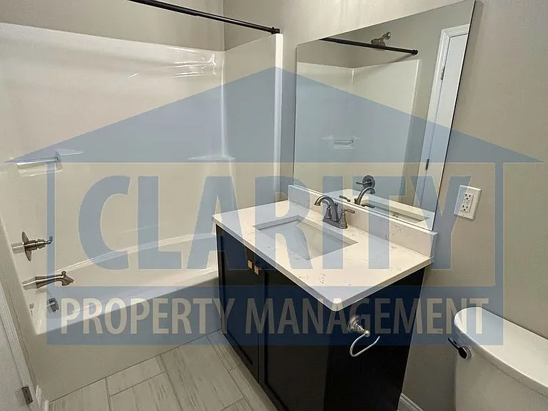 200 Bellingham Cv NE — Photo 15