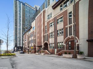 190 N Harbor Dr #A, Chicago, IL 60601