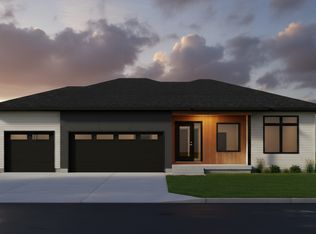 4109 Mark Dr, Cedar Falls, IA 50613