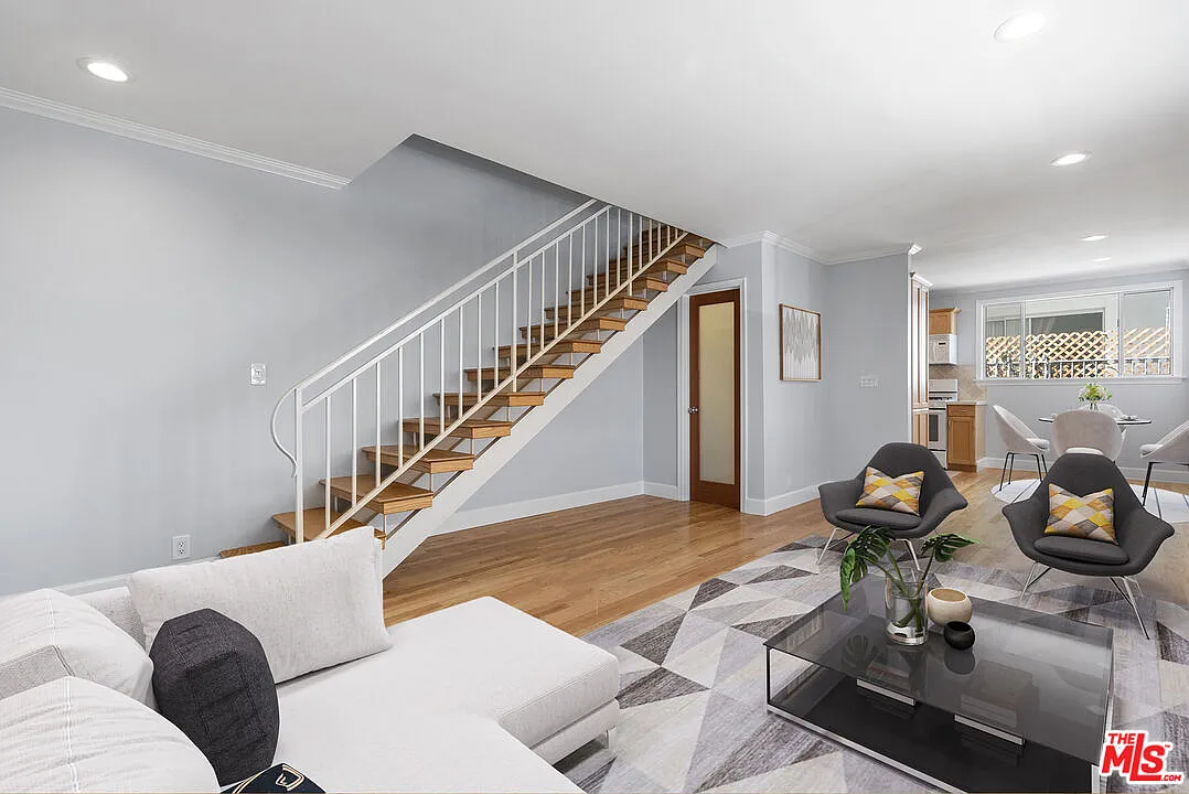 2 bed, 1.5 bath, 795 sqft, $3,995 — Photo 4