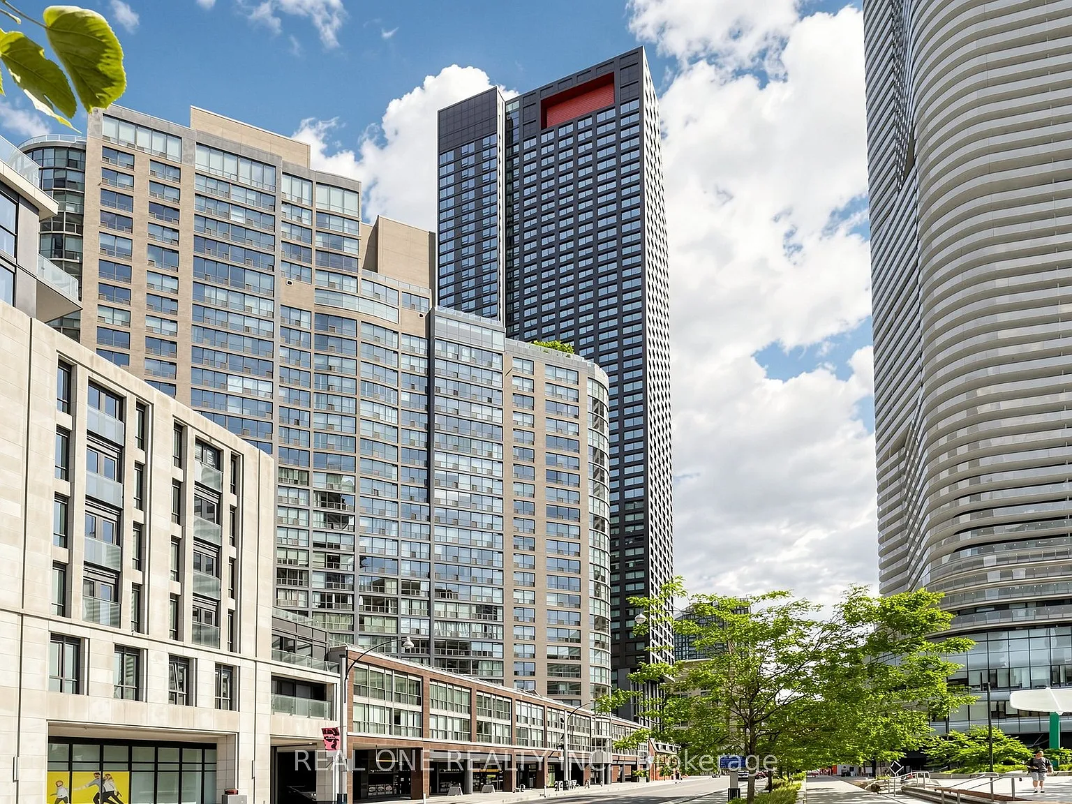 2 bed, $2,600 — Photo 2