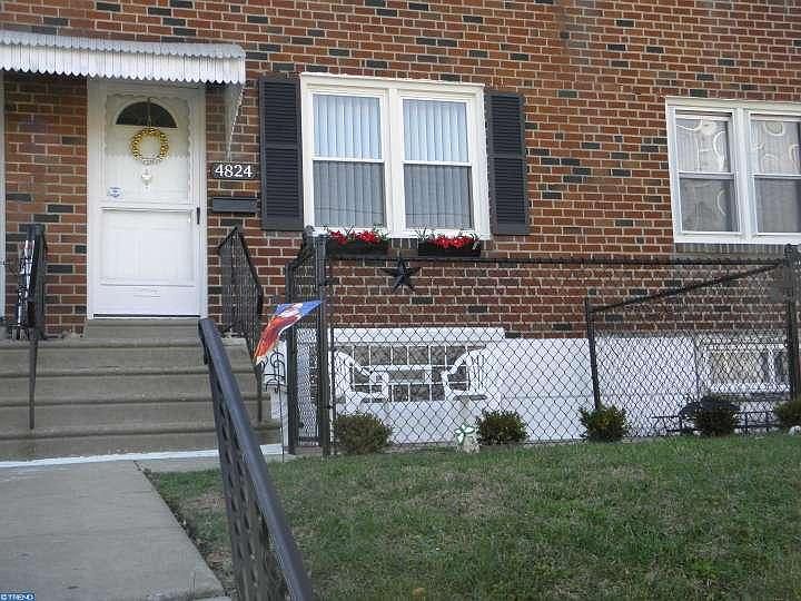 1st image of 4824 Devereaux St