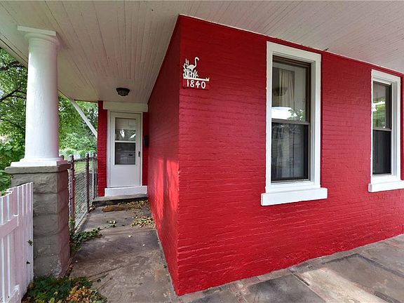 3rd image of 1840 W 50th St