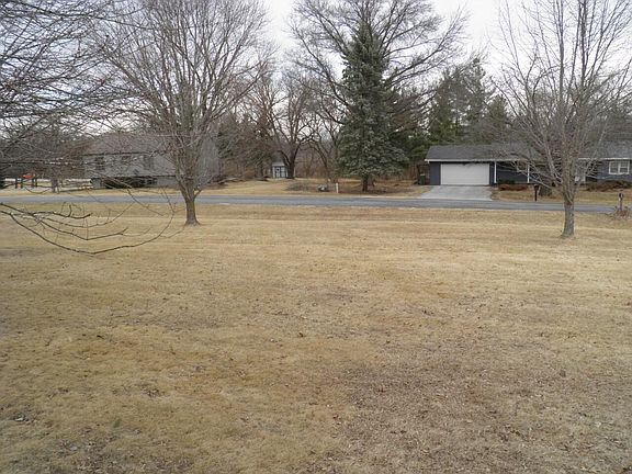 3rd image of 2264 Ridgeview Dr