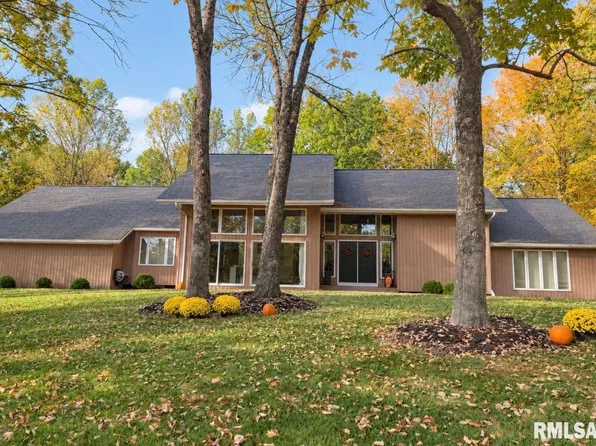 265 McDuffee Ln, Anna, IL 62906