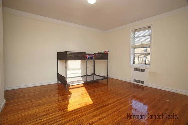 Rented by Norman Raindel, LREB | media 45