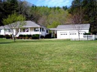 1495 Hollybrook Dr, Murphy, NC 28906