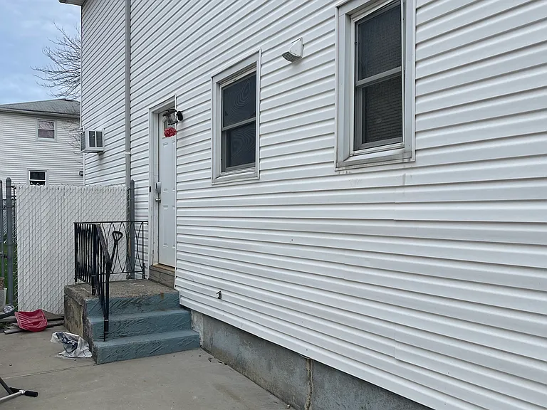 12 Bascom Pl #B — Photo 1