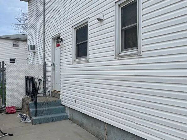 12 Bascom Pl #B, Staten Island, NY 10314
