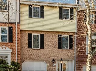 152 Aberdeen Dr, Pittsburgh, PA 15237