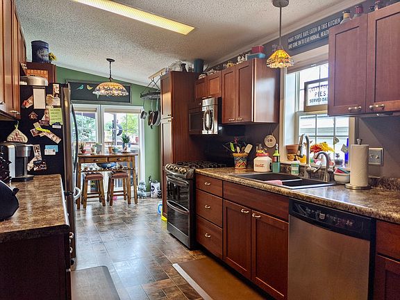 5th image of 25816 Pinehurst Dr