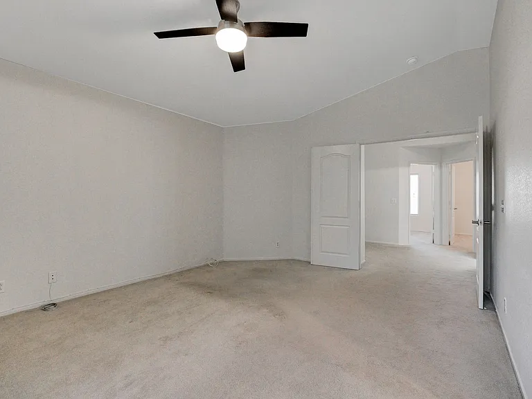 8621 Sierra Cima Ln — Photo 12