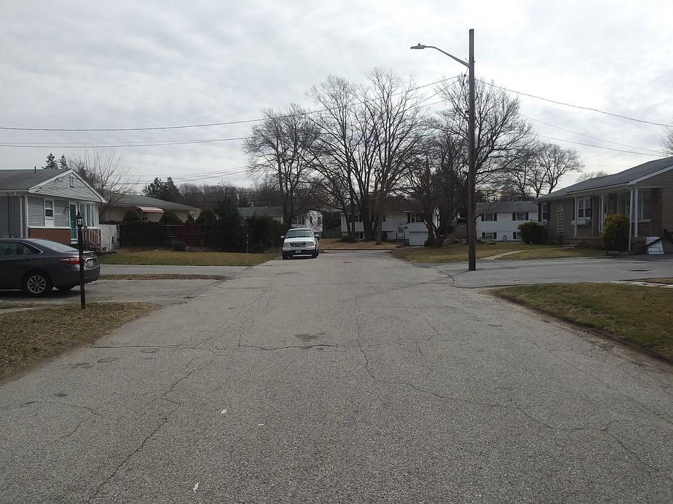 2nd image of 6 Savin St