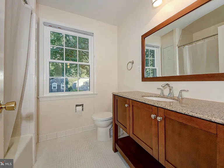 4509 Tournay Rd — Photo 11