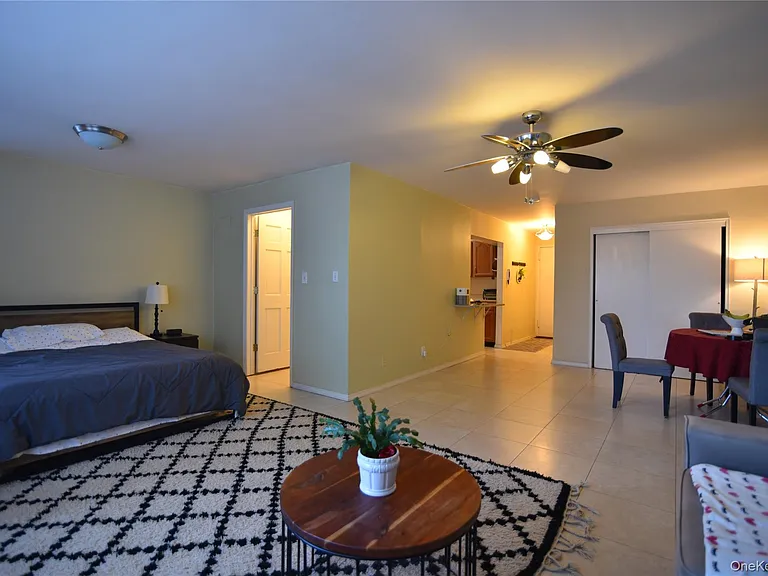 5440 Little Neck Pkwy #1A — Photo 19