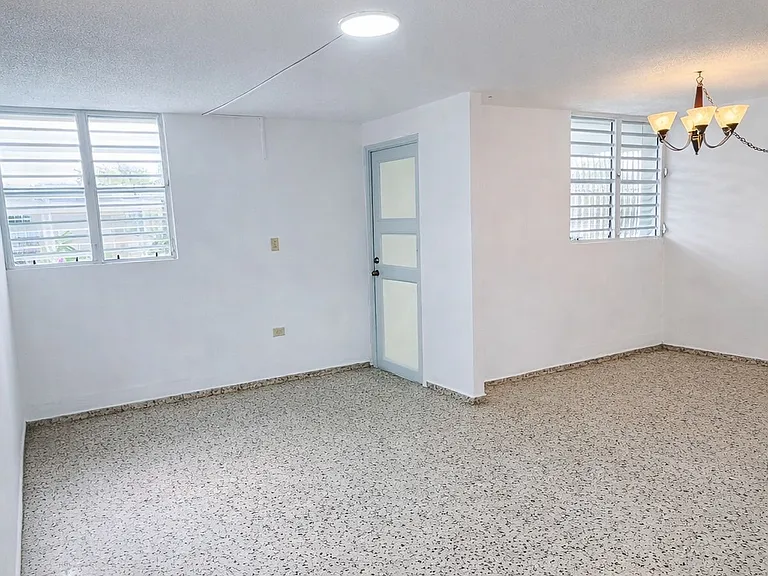 662 Bajos Taft — Photo 6