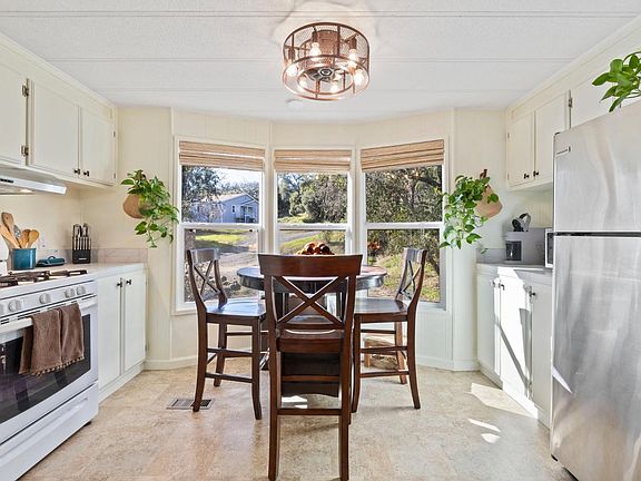 3rd image of 230 Theresa Drive #6