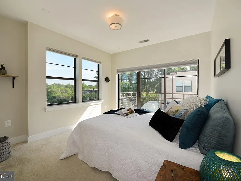 5201 Wisconsin Ave NW #406 — Photo 7