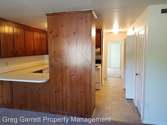 5th image of 2500 Cedarwood Dr #B3