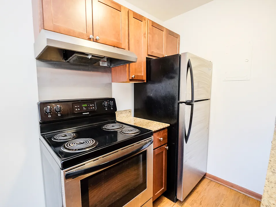 Emerson Apartments | 2537