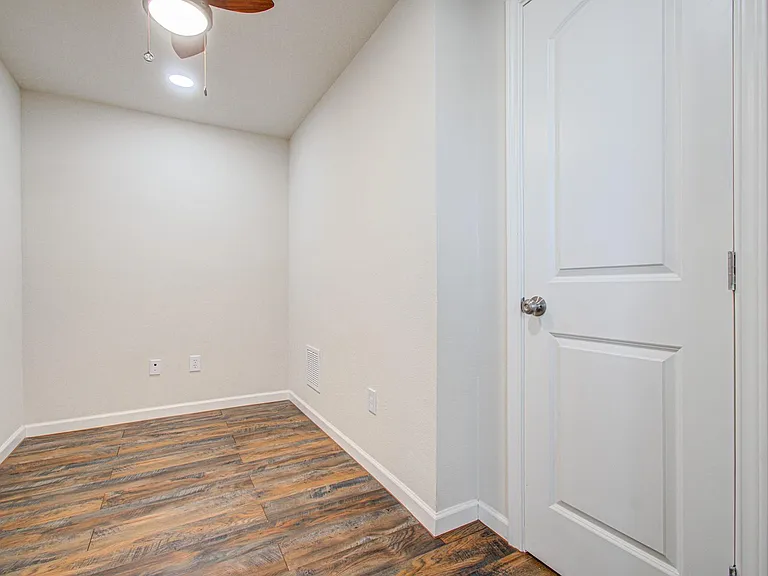 26831 Marble Lakes Dr — Photo 47